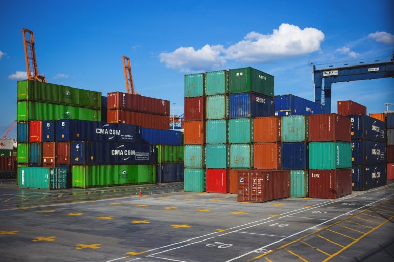 Eksport towarów poza Unię Europejską – podstawowe informacje